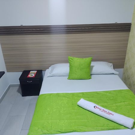 פלורנסייה Hotel Plaza Centro מראה חיצוני תמונה