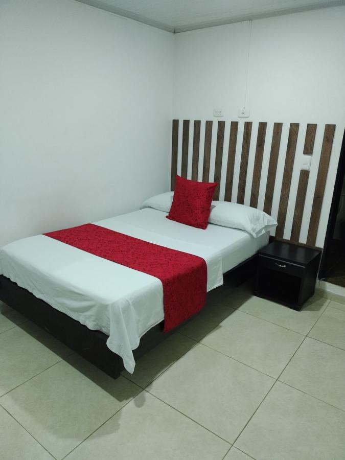 פלורנסייה Hotel Plaza Centro מראה חיצוני תמונה