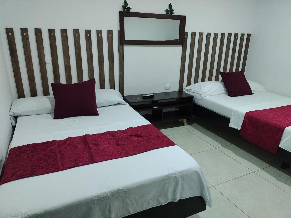 פלורנסייה Hotel Plaza Centro מראה חיצוני תמונה