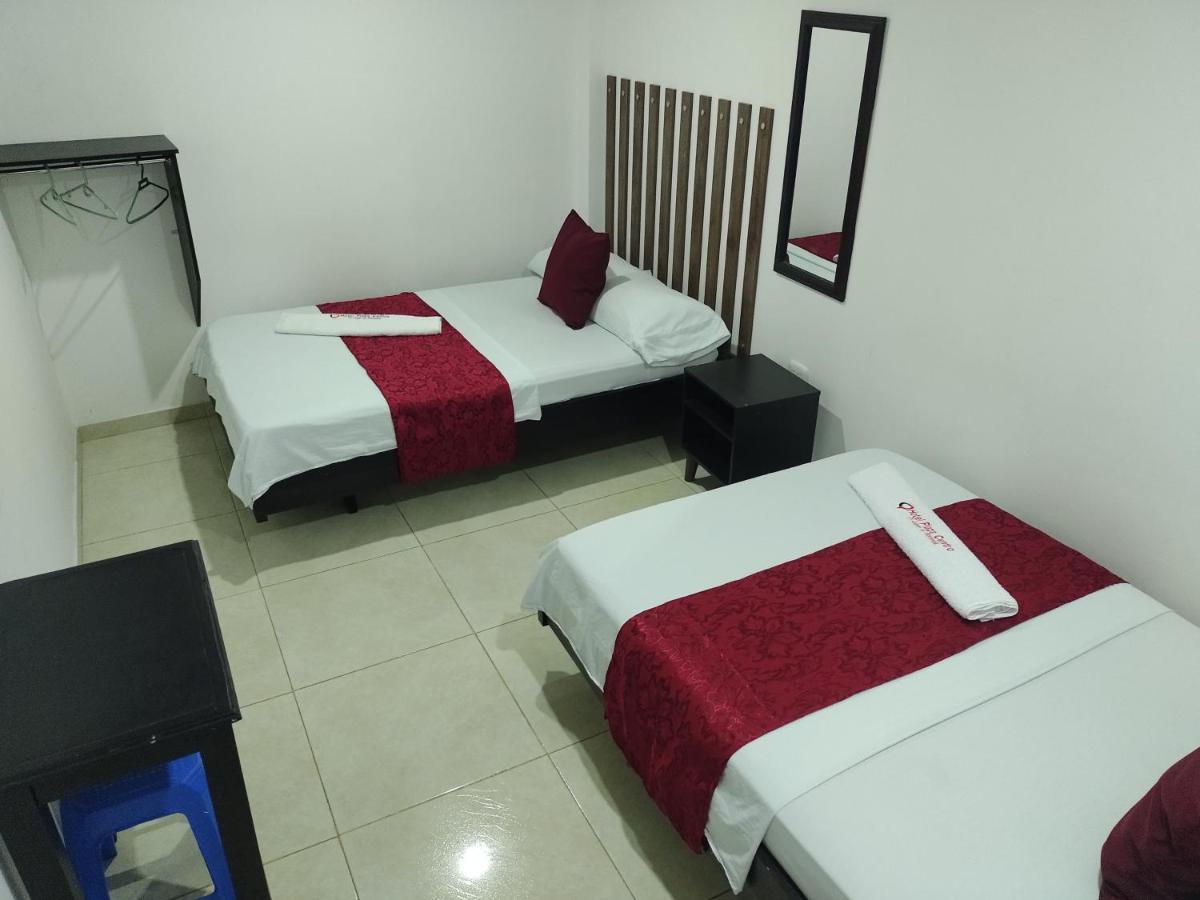 פלורנסייה Hotel Plaza Centro מראה חיצוני תמונה