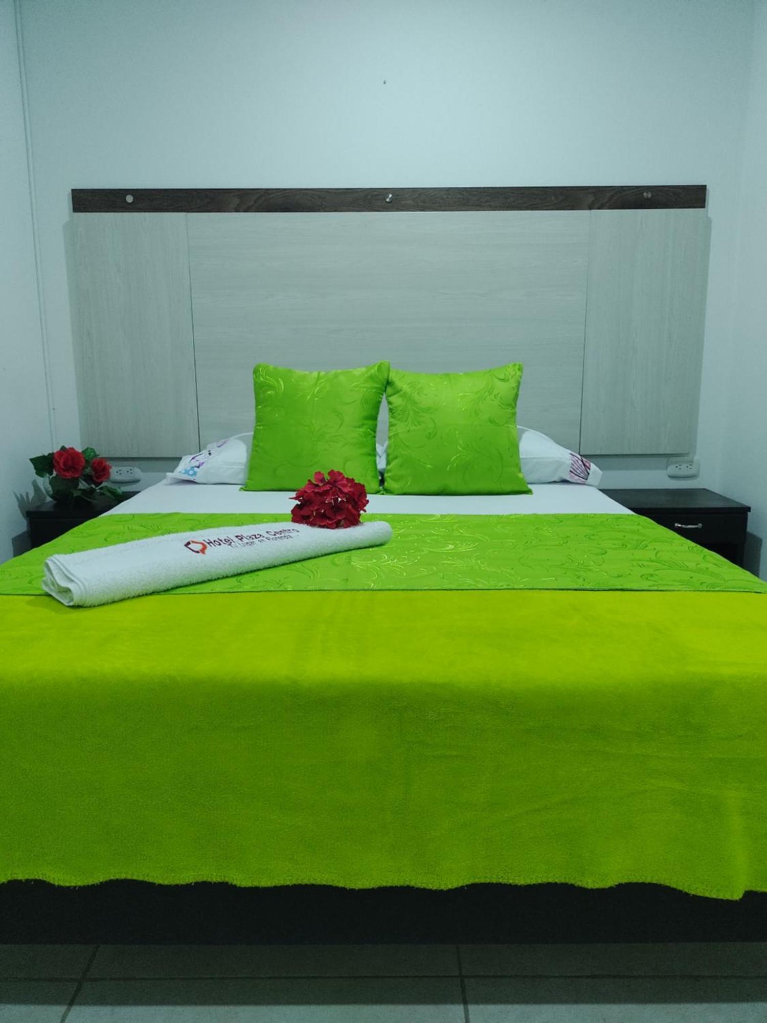 פלורנסייה Hotel Plaza Centro מראה חיצוני תמונה